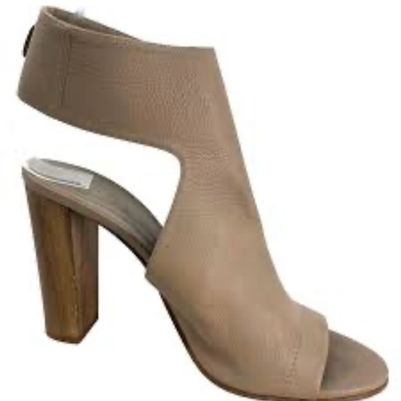 Vince booties - Picture 1 of 3